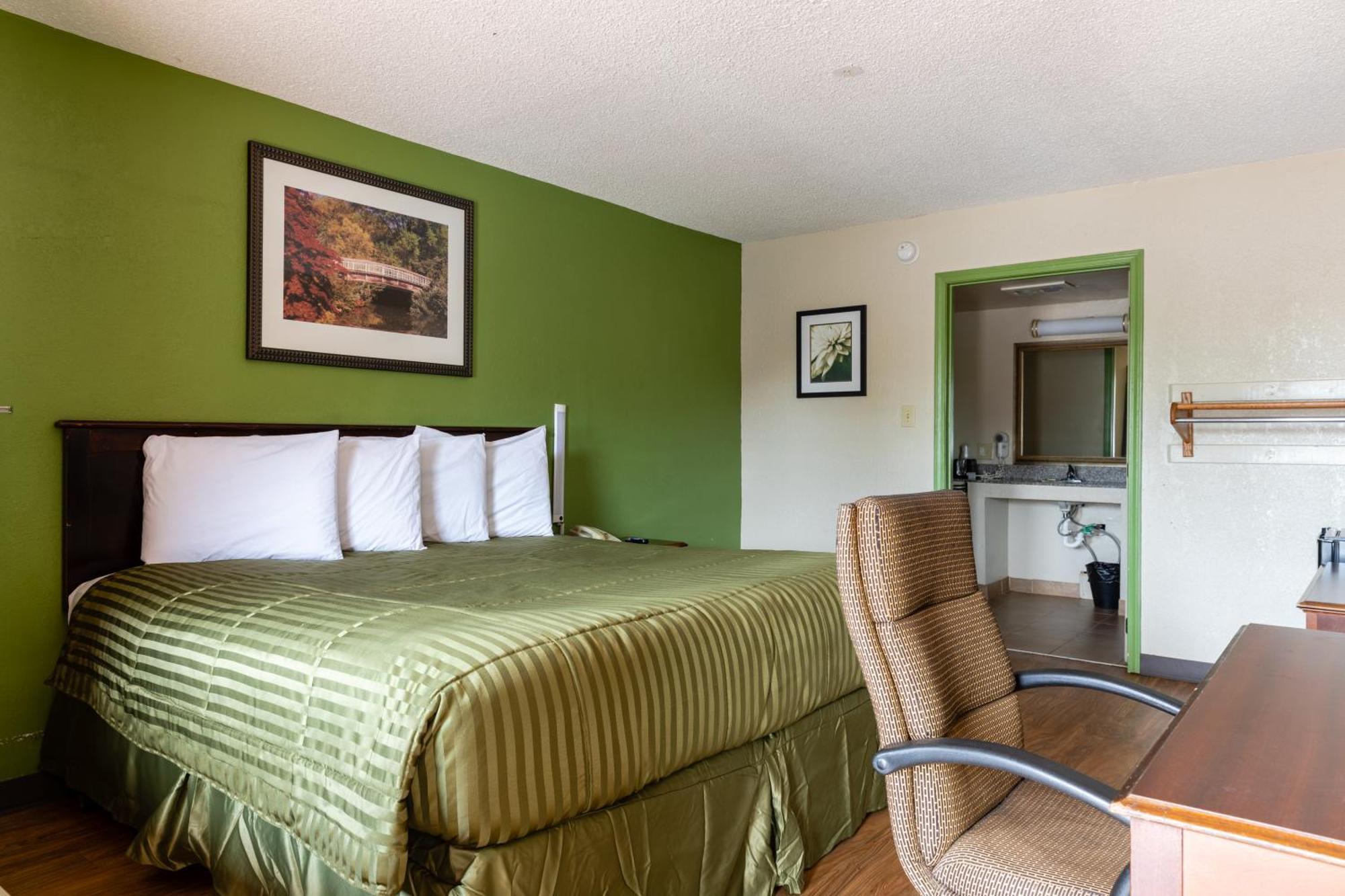 Country Hearth Inn & Suites Marietta Smyrna Exterior foto